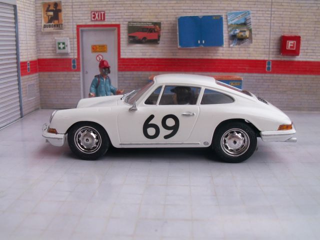 Porsche 911S 1965, kit ARII 911-garage-03